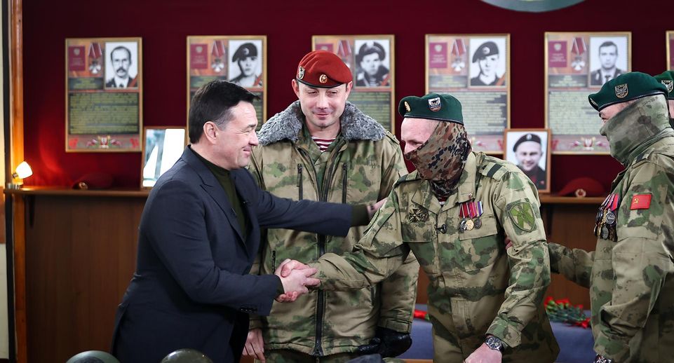 Губернатор Московской области Андрей Воробьев навестил бойцов 21 бригады Росгвардии