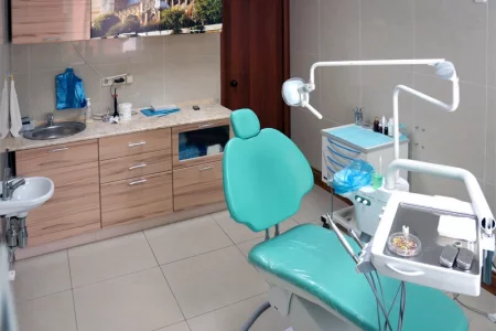 Стоматологическая клиника Первая социальная стоматологическая поликлиника фото 2