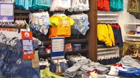 Магазин одежды Gloria Jeans в Шараповском проезде фото 2