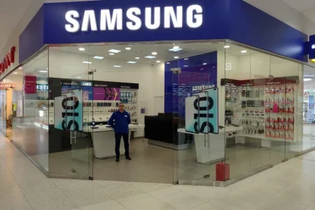Фирменный магазин Samsung в Шараповском проезде фото 5