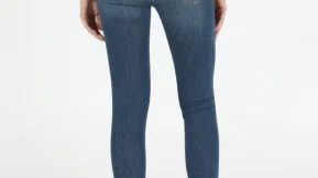 Магазин джинсовой одежды Colin`s на улице Мира фото 2