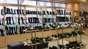 Магазин обуви Дина на Олимпийском проспекте фото 2