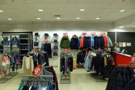 Магазин одежды 5 Карманов в Шараповском проезде фото 1
